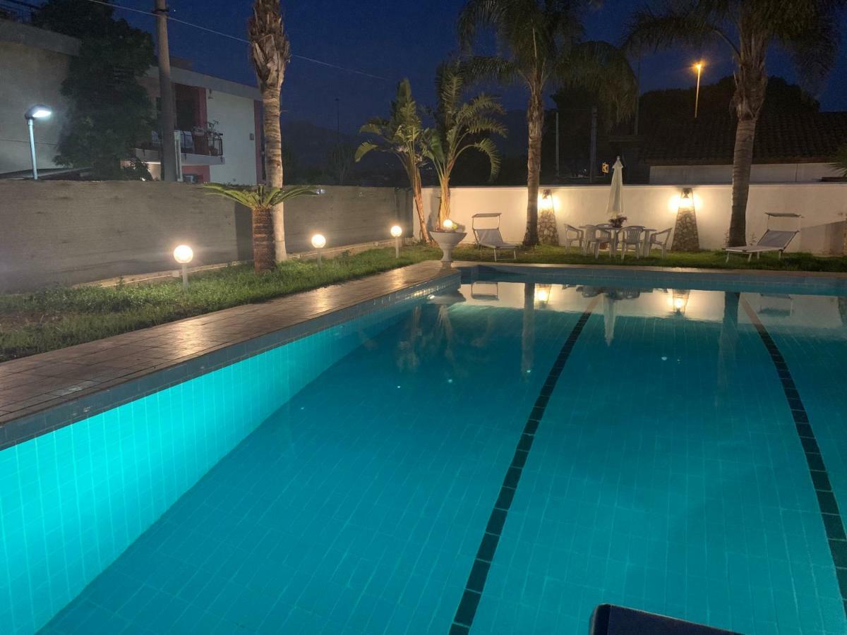 Casa Vacanze Villa Grace Villagrazia Di Carini Eksteriør bilde